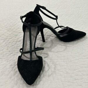 Chinese Laundry 4” black heels with strap details. Size 6M. Never worn